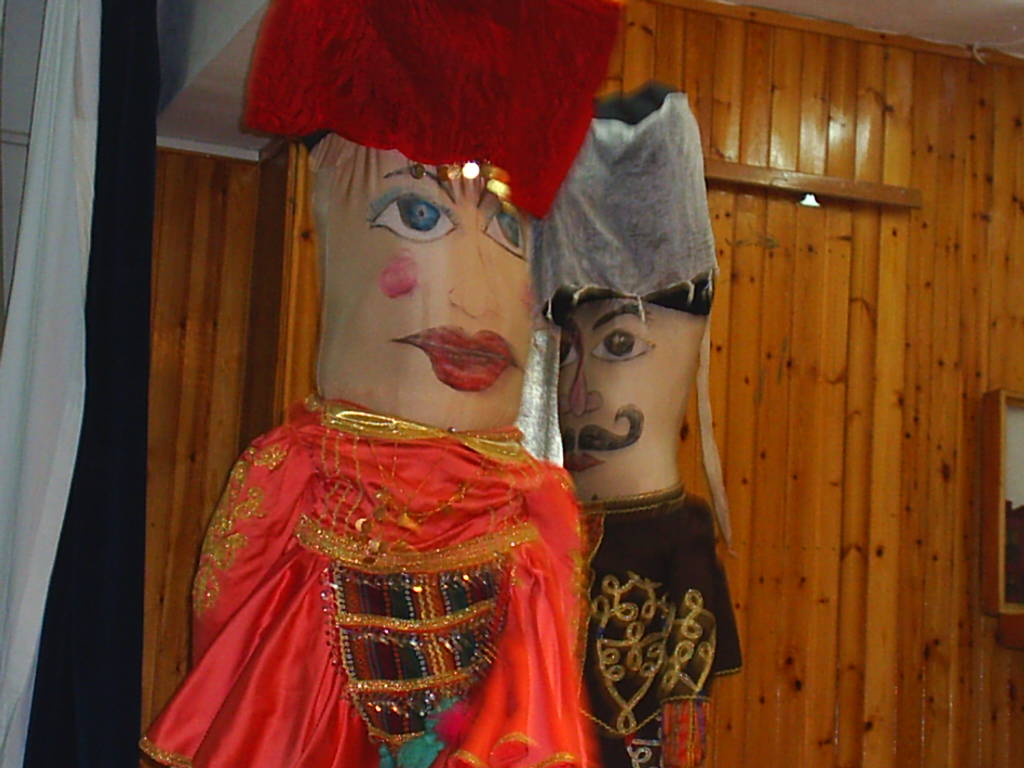 AŞUK –MASUK (Folkloric muppet due show)