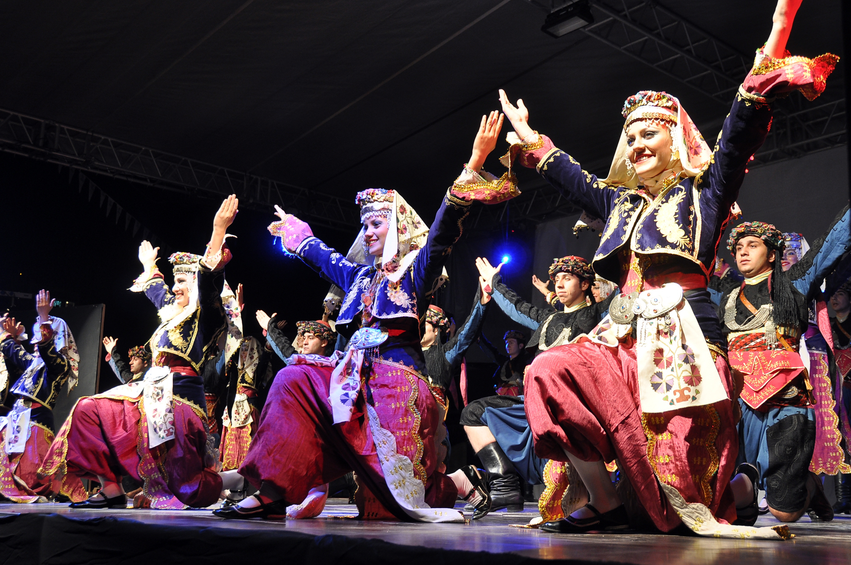 AEGEAN FOLKLORE DANCE GROUP